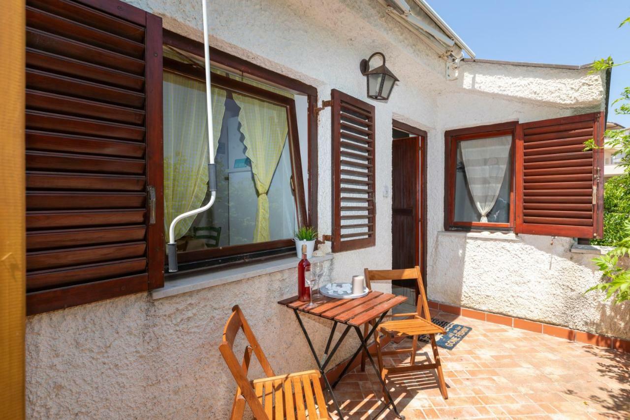 Luca'S Apartment Пула Экстерьер фото